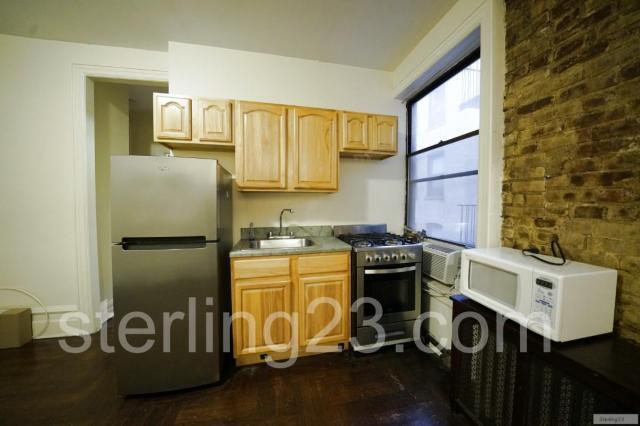 Foto del edificio - 2 bedroom in ASTORIA NY 11105