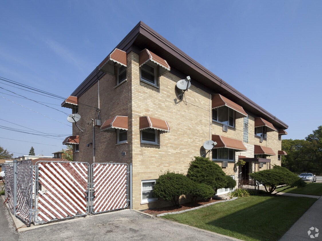 4416 River Rd, Schiller Park, IL 60176 Apartments Schiller Park, IL