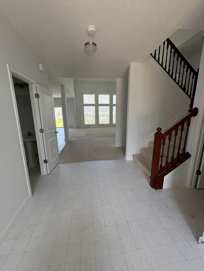 Building Photo - Beautiful 4 beds 3.5 baths in Pickerington