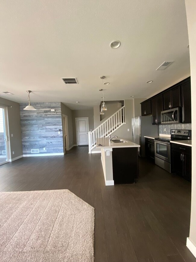 Building Photo - Special Offer: 2 Weeks Free Rent if rented...