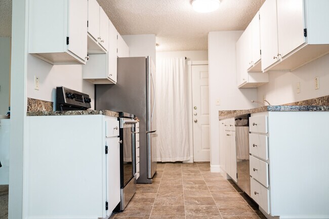 Kitchen - 5180 NW Neakahnie Ave