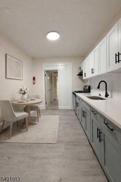 Foto del edificio - 529 Elizabeth Ave