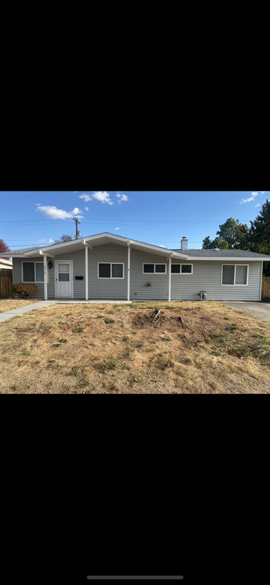Foto principal - 2215 Duportail St