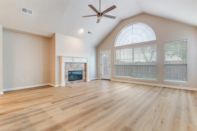 Foto del edificio - 6723 Lee Meadow Dr