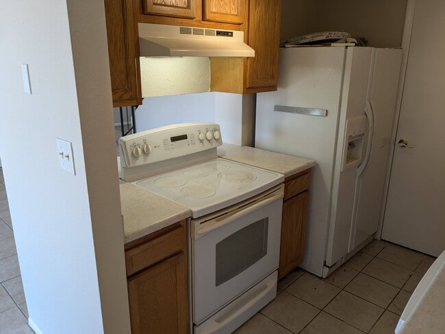 Building Photo - 5436 W Sheena Dr