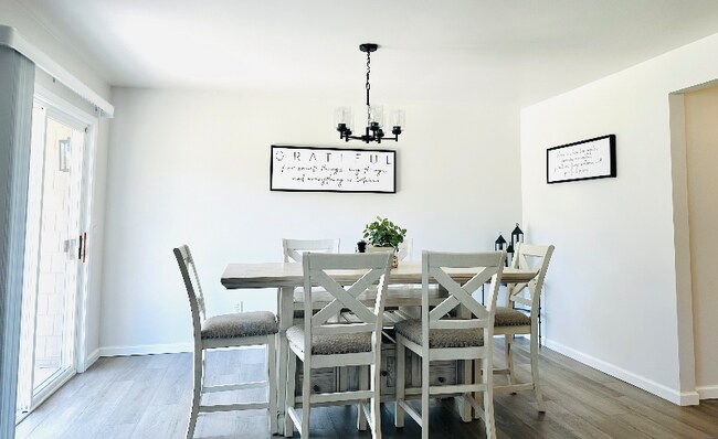 Foto del edificio - 2041 Linwood Cir
