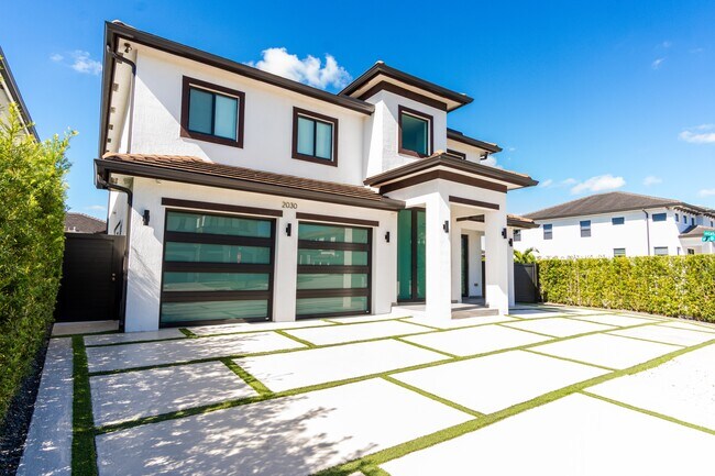 Foto del edificio - 2030 SW 145th Ave