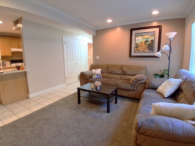 Foto del edificio - 1533 Riverside Ave