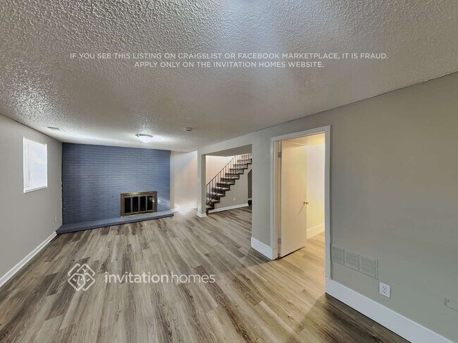 Foto del edificio - 9954 Columbine St