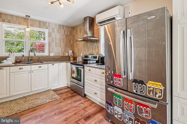 Foto del edificio - 832 Clifton Ave