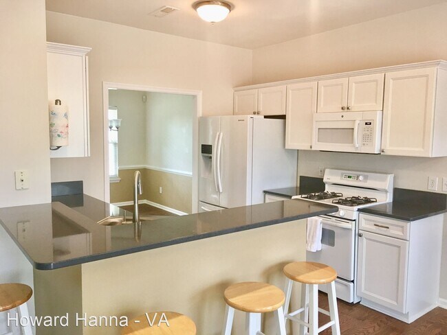 Building Photo - 4 br, 3 bath House - 2432 Lewis Drive