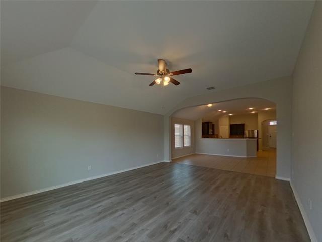 Building Photo - 617 Chickadee Dr
