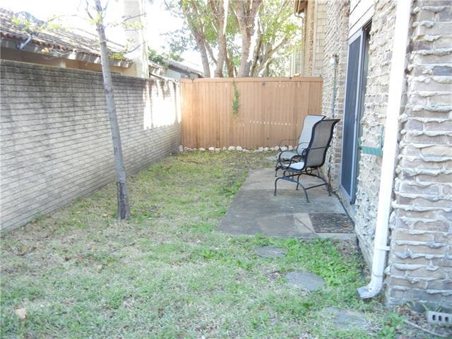 Building Photo - 839 Dublin Dr
