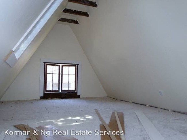Foto del edificio - 2 br, 1.5 bath House - 721 Adams St.