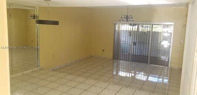 Building Photo - 11 Olive Dr