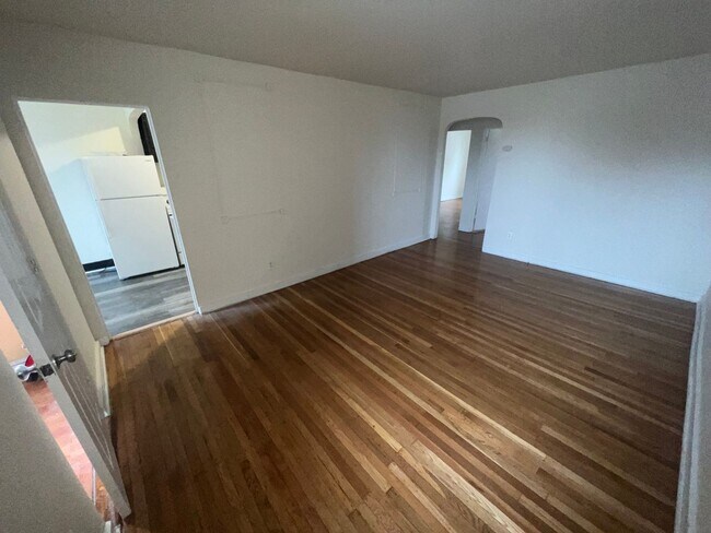 Foto del edificio - 6840 Marshall Rd