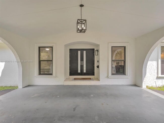 Building Photo - 5901 SW 136th St