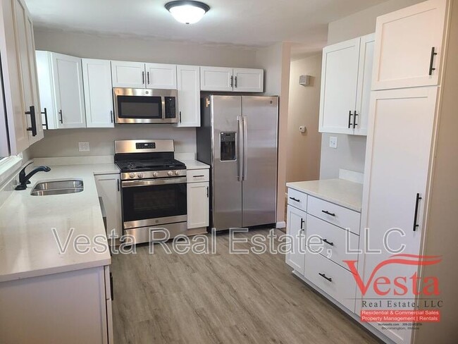 Building Photo - 1219 Rutledge Rd