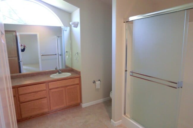 Foto del edificio - 2639 SW Allen Creek Rd