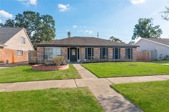 Building Photo - 22115 Fincastle Dr