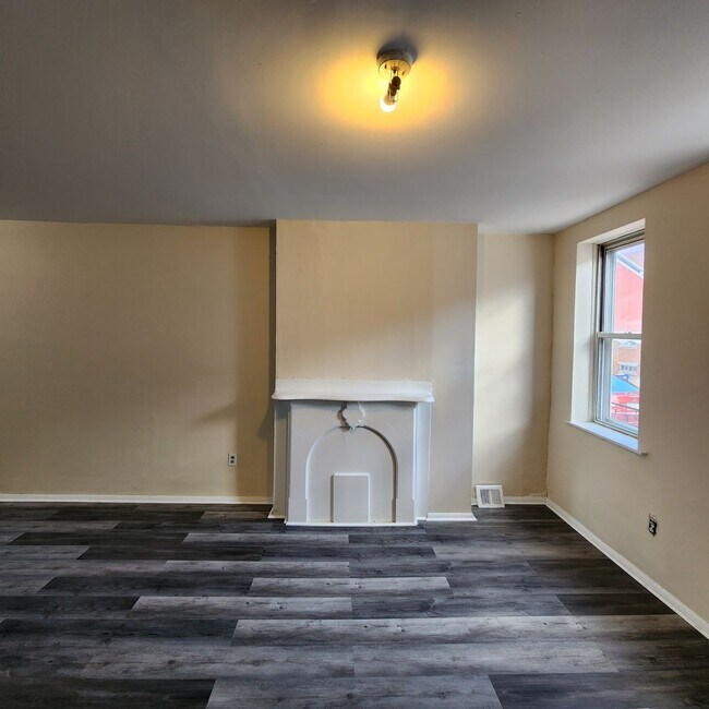 Foto del edificio - 2450 N Fairhill St