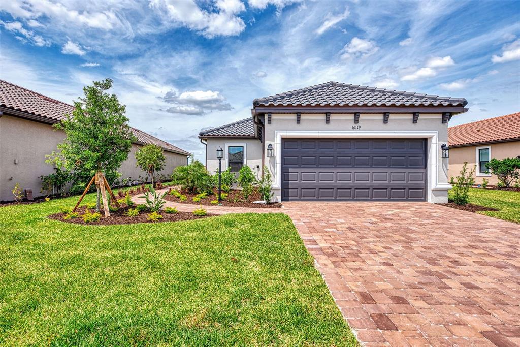Foto principal - 16119 Fortezza Dr