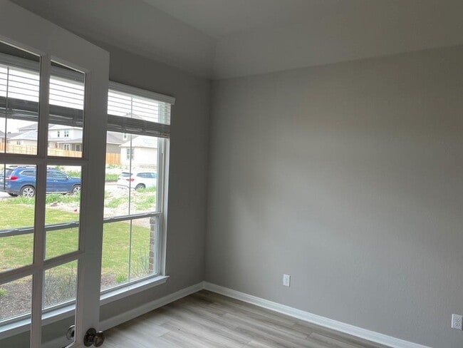 Building Photo - 5625 St Charles Dr