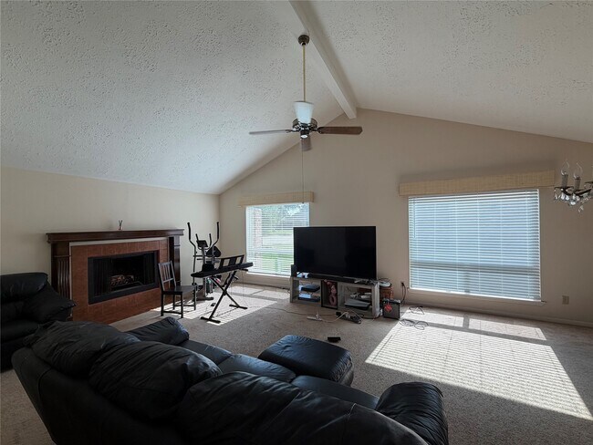 Building Photo - 2535 Coopers Post Ln