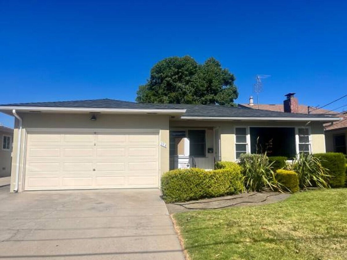 Primary Photo - Freshly Remodeled Home Near Downtown San L...