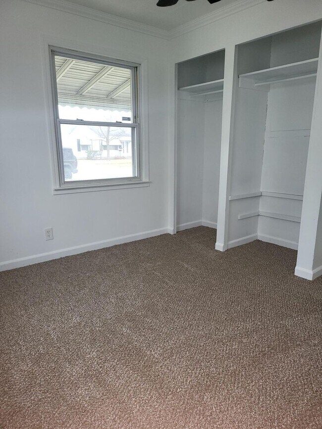 Foto del edificio - 3 Bedroom Ranch - $1,350