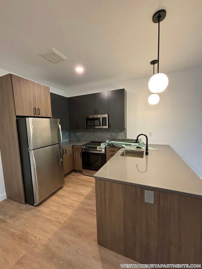 Building Photo - 199 Gardner St