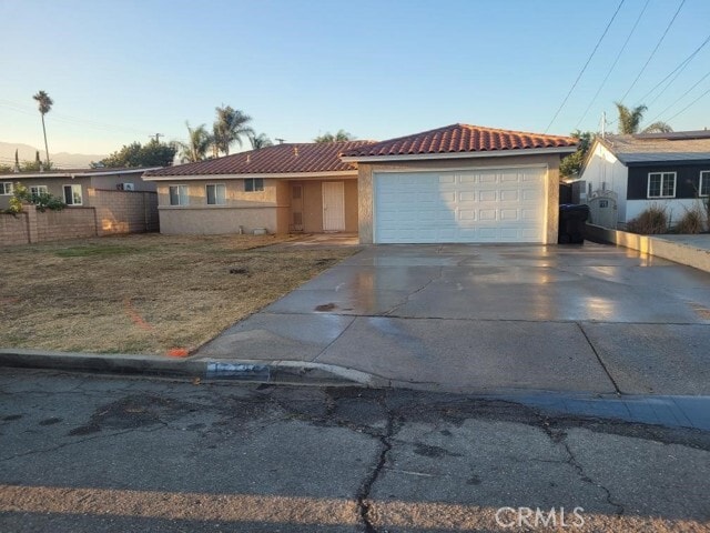 Primary Photo - 17736 Upland Ave
