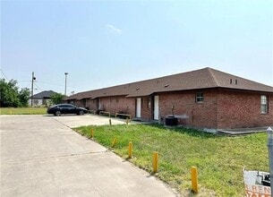 Building Photo - 2801 W 65th St
