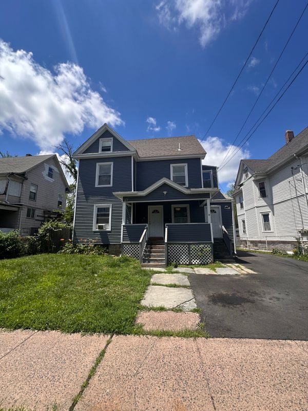 Building Photo - 19 Oakland Terrace