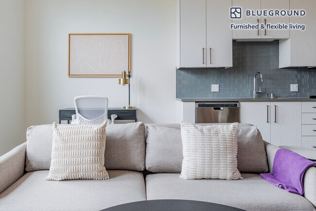 Building Photo - 441 El Camino Real