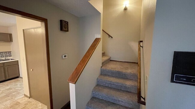 Foto del edificio - 2261 Springbrook Ct