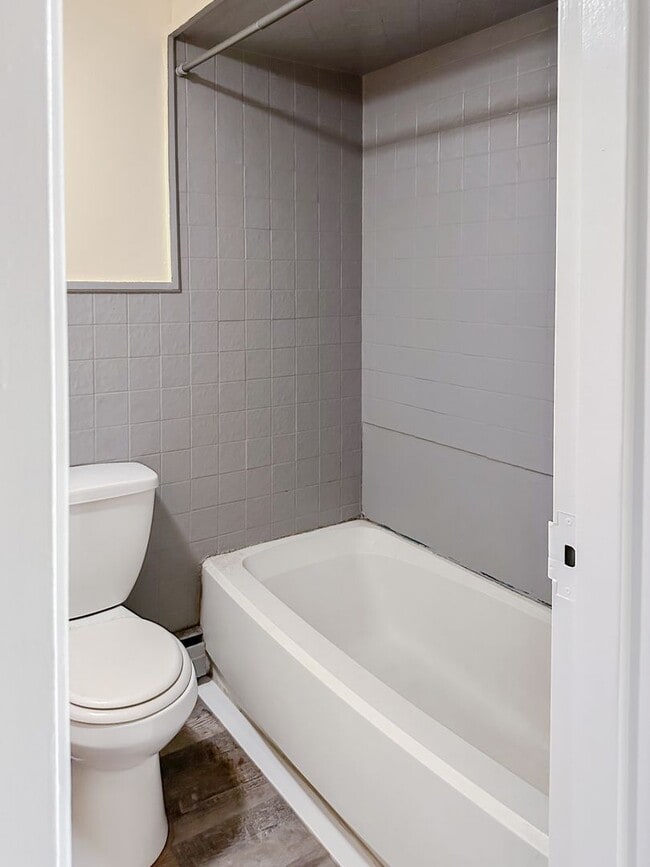 Building Photo - Renovated 1br in Country Setting (All utilities included ex. electric)