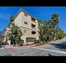 Building Photo - 7653 Mission Gorge Rd