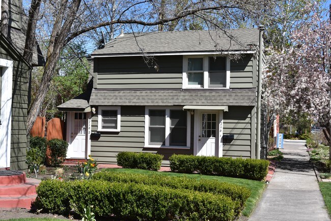 Building Photo - 720-728 NW Georgia Ave