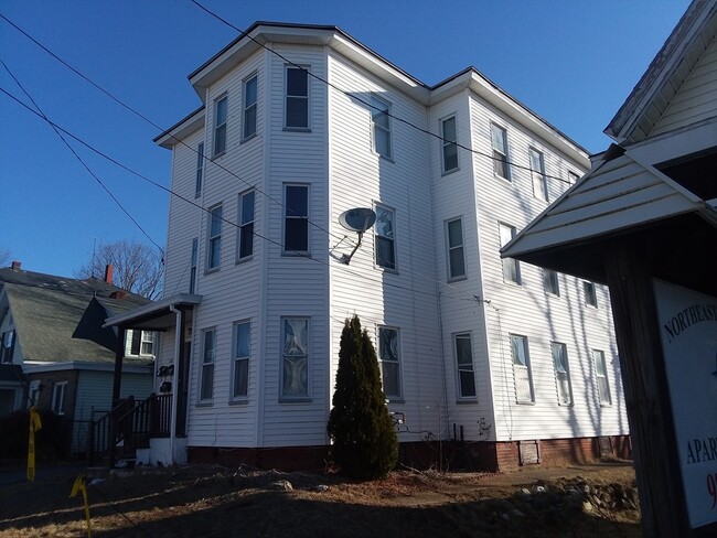 Building Photo - 110 Pleasant St
