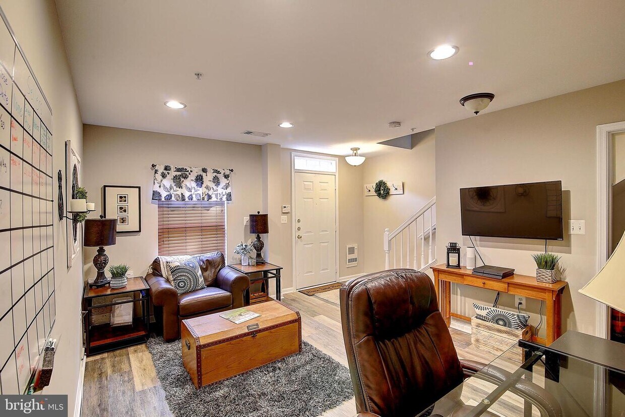 Foto principal - 21841 Goodwood Terrace