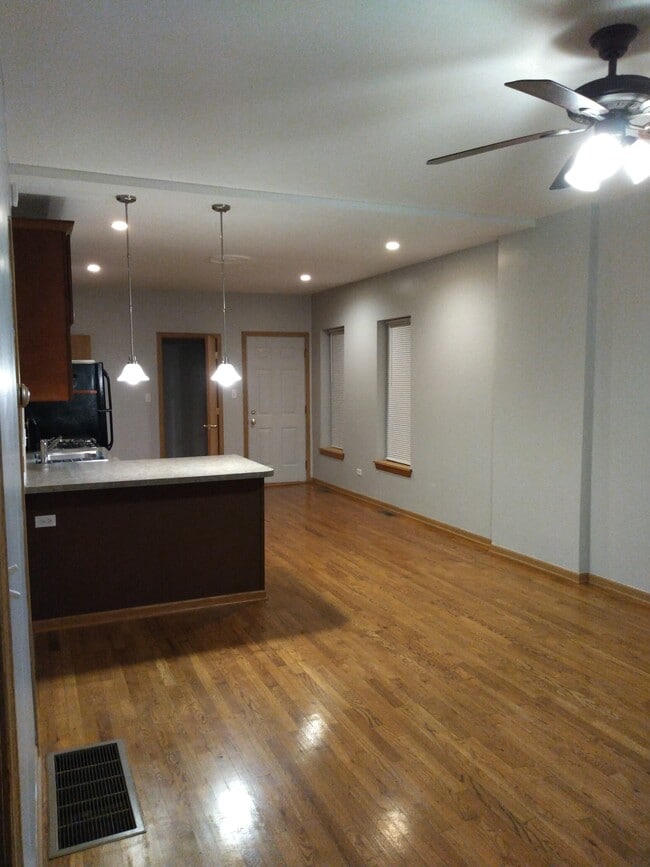 Building Photo - 3737 S Parnell Ave