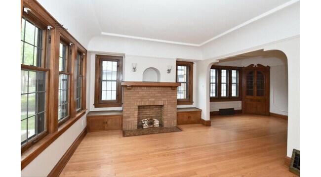 Foto del edificio - 2533 N 72nd St