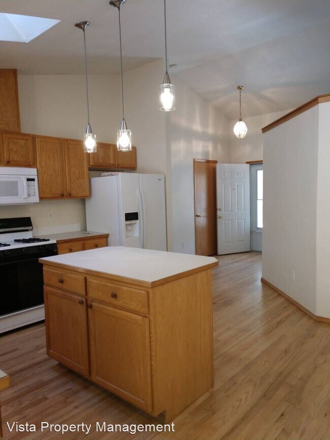 Building Photo - 3 br, 2 bath House - 13311 161st St. Ct. E