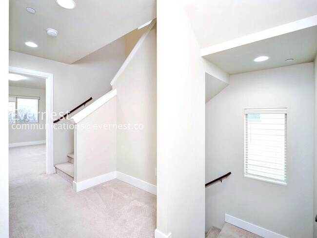 Foto del edificio - 14830 16th Pl W