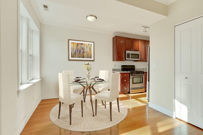 Foto del edificio - 4868 N Hermitage Ave