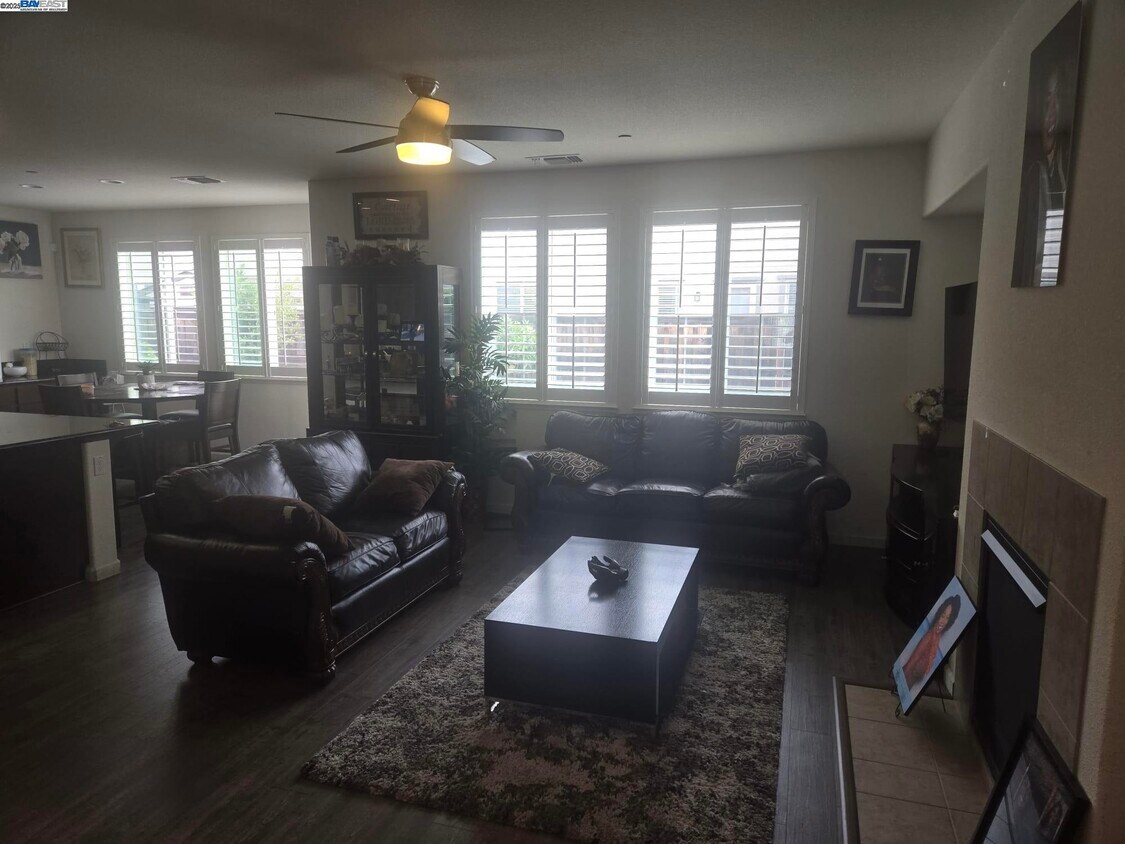 Building Photo - 5342 Gramercy Cir