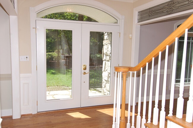 Foyer - 103 Withwyndle Ct