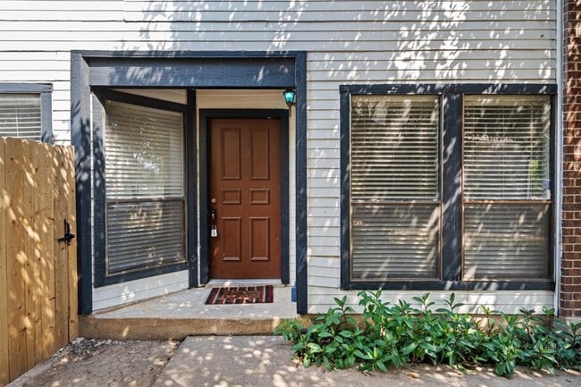 Foto del edificio - 13357 Water Oak Ln