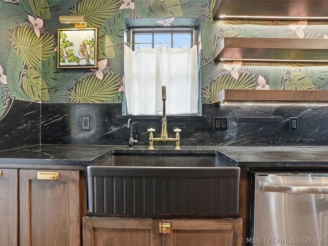 Building Photo - 6900 Evening Shade Ln